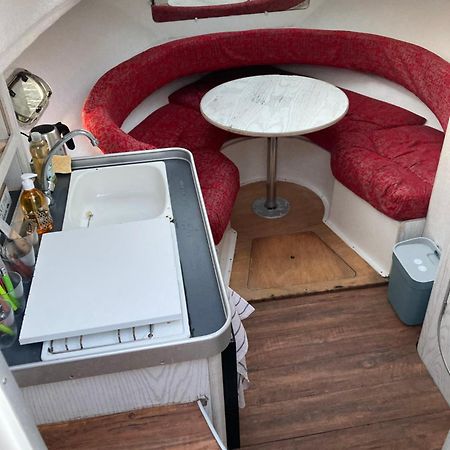 Bateau-Gite Sur Le Halage De La Mayenne L'Huisserie Екстер'єр фото